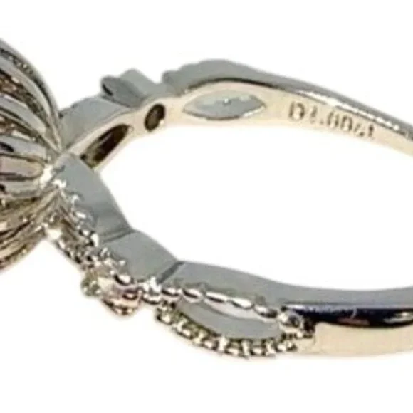 Silver Ring with 2.0 CT Diamond Simulate & Moissanite - Picture 15 of 16